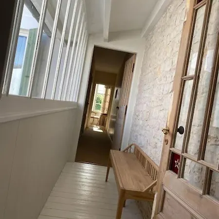 Elegante Maison De Village Au Coeur De La Noue Villa